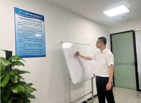 �Զ�������������֮��