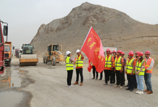 ����ӝ��˝L�L ͻ���(du��)�����P�P