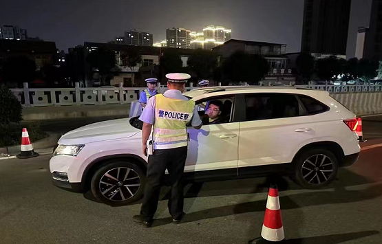 ���𽻾�֧�(du��)��ĩ�_(k��i)չ��ҹ�ΰ�Ѳ��������(y��n)����{�Є�(d��ng) 99������˾�C(j��)����W(w��ng)