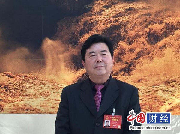 �˴�����������F·���M(j��n)��eɽ �������ν�(j��ng)��(j��)Óؚ�¸�