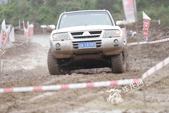 �����ԽҰ �W�{���������_һ�T�p�ܷQ��2017�ؑcSUVӢ�ە�