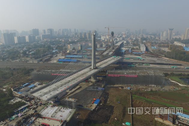 ������������D(zhu��n)�wб���򿢹�ͨ܇