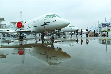 ���޹��պ���չ���ں��C�����ՙC�����_Ļ