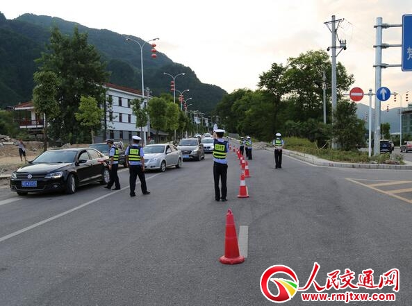 �F�ݽ��ڽ����_չ�ļ���(y��n)�������Є� ��Ͷ�뾯��22�˴�