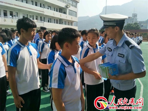 �F��ʯ�佻���_չ����ͨ�քݲ١��MУ�@�������