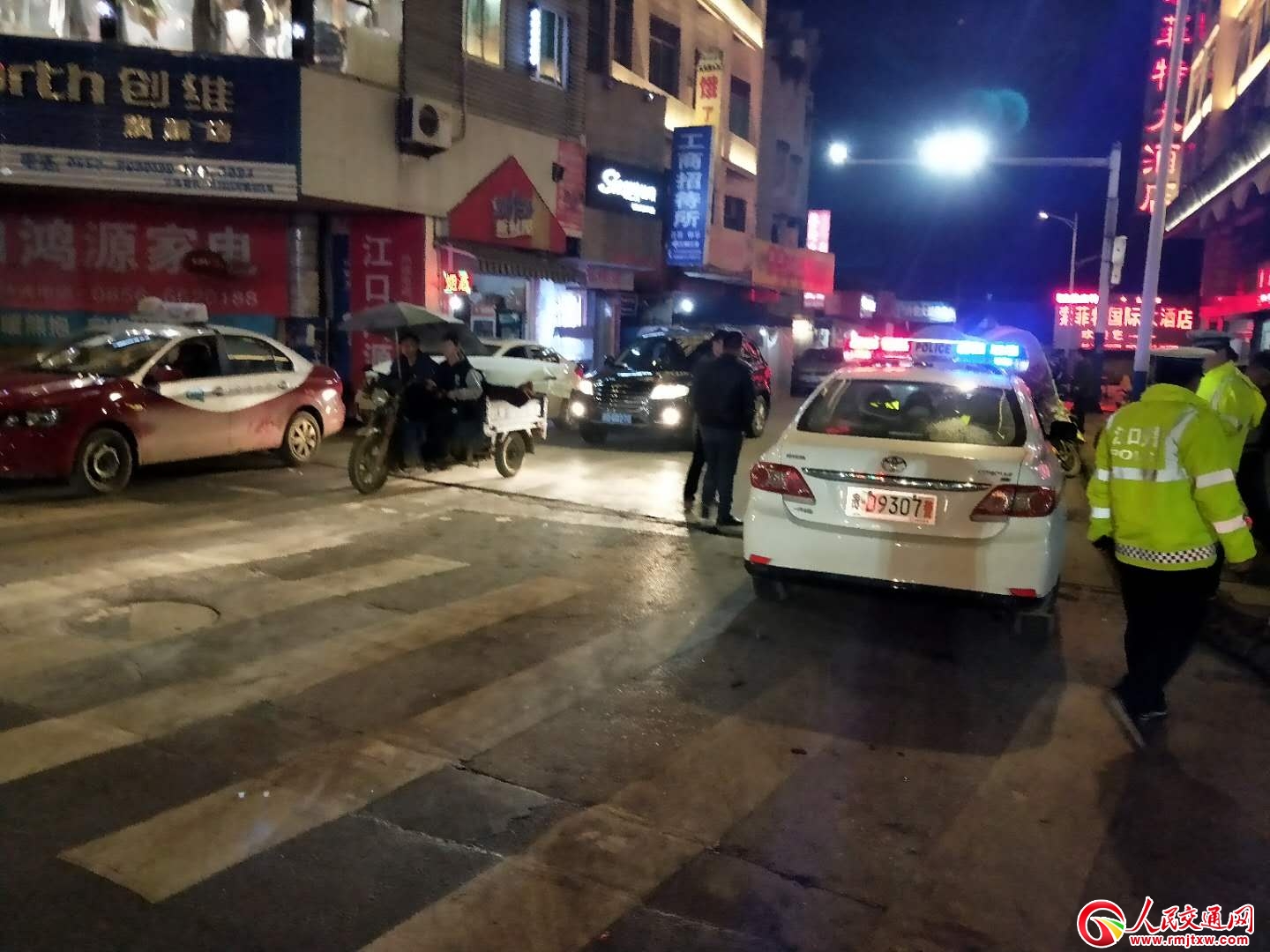 �F�ݣ����ڽ�����푚qĩ�����·��ͨ��ȫ���ԑ�(zh��n)��һ��