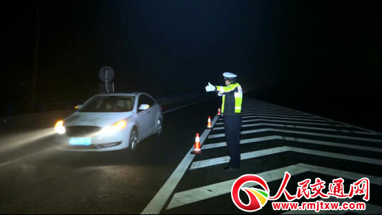 �}�ǣ��������� ���F�v�y  �򺣸����}�ǶΌ�(sh��)���ؼ�(j��)��ͨ����