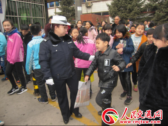 �ӱ���ꀽ��������W(xu��)���_�W(xu��)���g��·��ȫ��ͨ