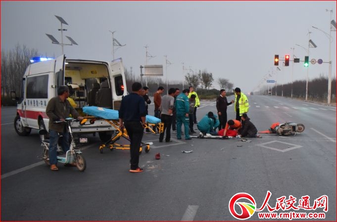 ���Kһ˾�C(j��)���¯������ݣ�·��β׷��(sh��)����Ž�ͣ�����@�P�����[������