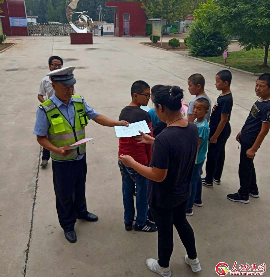 �ӱ���ꀣ��_�W(xu��)��һ�� �����M(j��n)У�v��ȫ