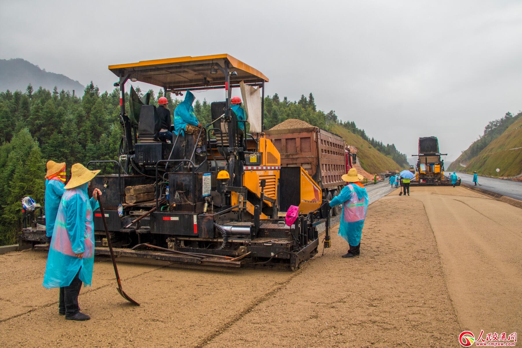 ����·�򸣽���۸����(xi��ng)Ŀ�������M(j��n)����