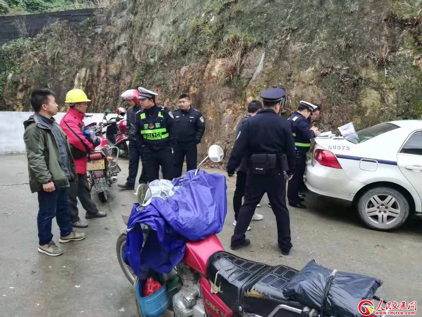 �����Օ�(hu��)��(zh��n)��������ͨ���r(n��ng)�彻ͨ��ȫ�������Ƹ߳�