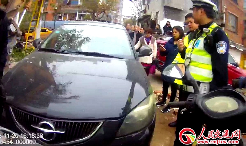 ���ϳ��½���ֱ��һ���(du��)ͨ�^Ⱥ���e��(b��o)��@һ�v����܇