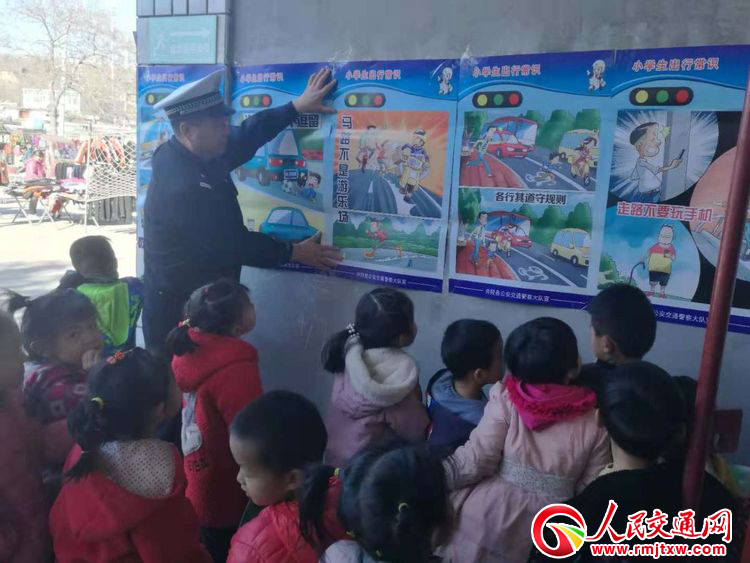 �ӱ���ꀽ����M(j��n)����У�_չ��ͨ��ȫ���̻��(d��ng)