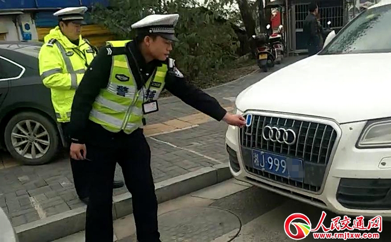 ���ϳ���Ů�Ӵ�đ׃̖(h��o)�� ������(y��n)��](m��i)����