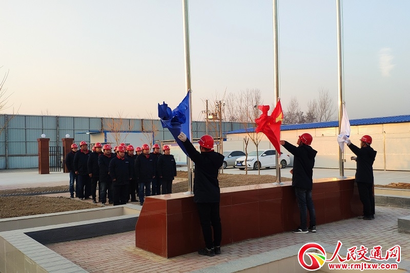 ���F�߾��幫˾��(y��ng)姱����^(q��)�(xi��ng)Ŀ�e�С��ӛ�vʷ ��ӛʹ�������}����xʽ