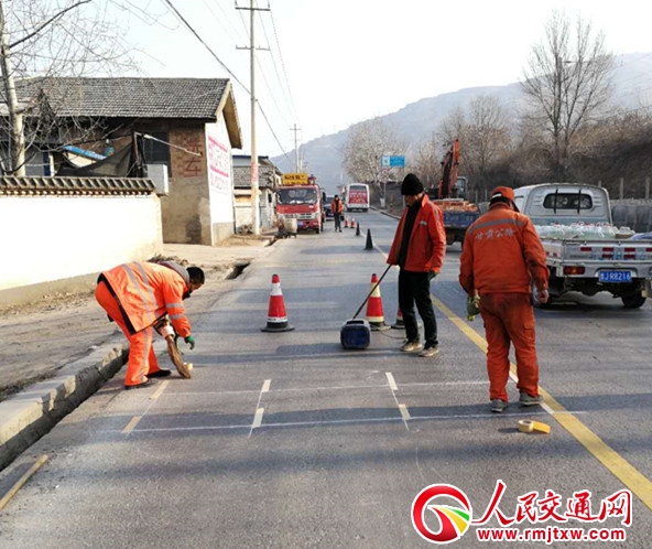 ���C��ɽ��·��������·��ʩ����ʎ��(bi��o)��������܇(ch��)��ȫ