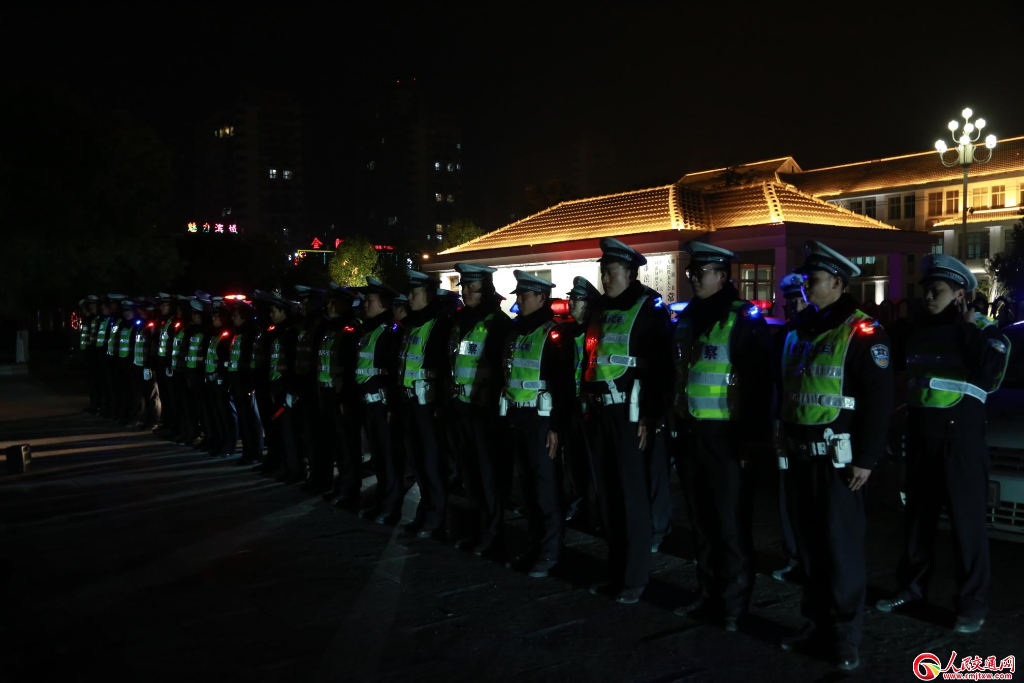 ���ϻ��I�����\�ڶ��콻�����Ӈ�����{�Є�