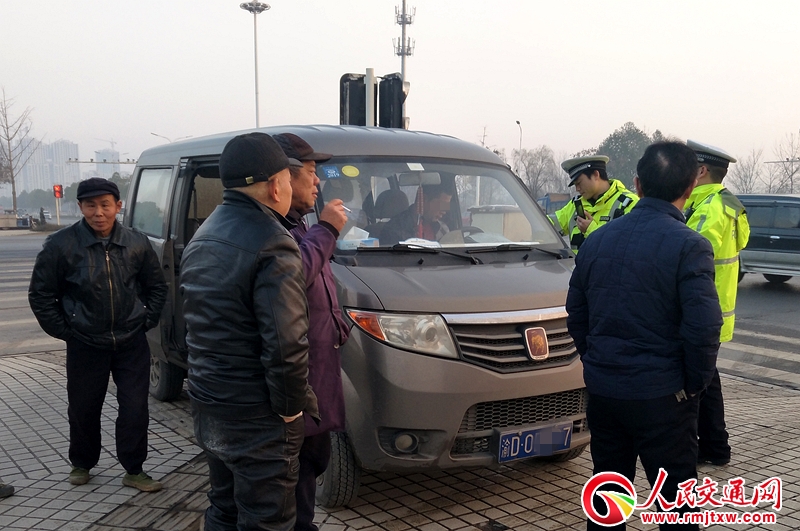 ���ϳ��½���ֱ��һ��꠲�@���\�������܇���T�`��