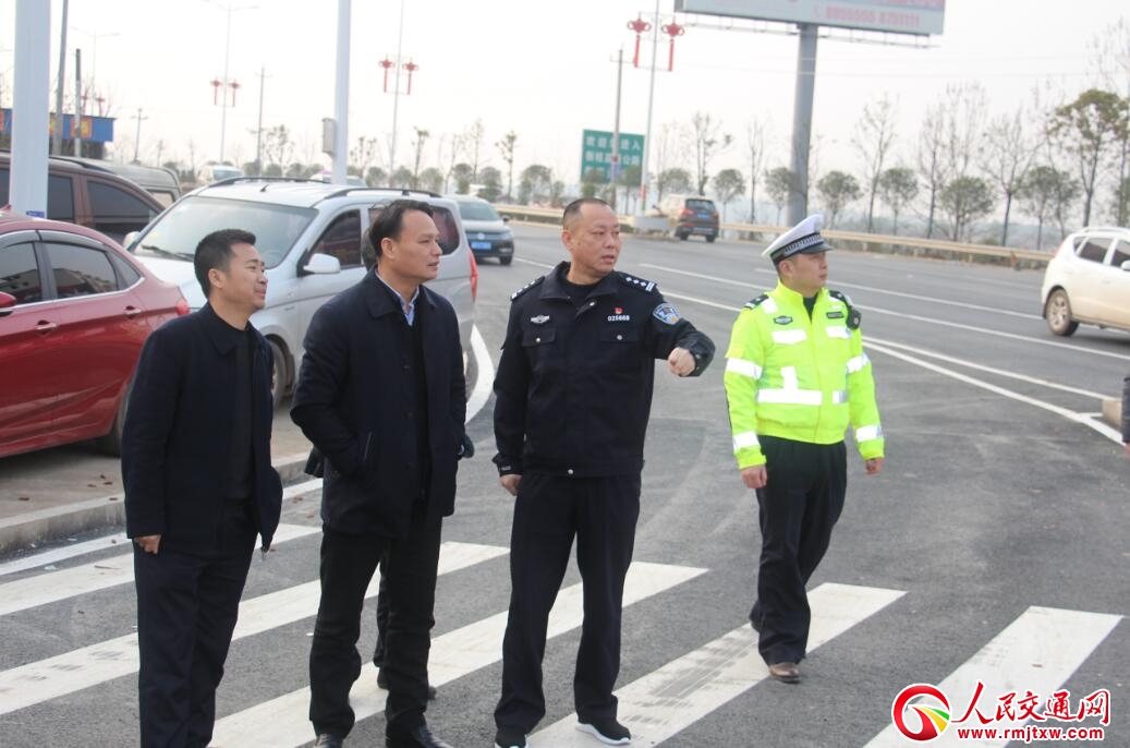 ����ʡ���Ͽh�෽(li��n)��ץ�ù�(ji��)�c·�δ��\��ͨ��������