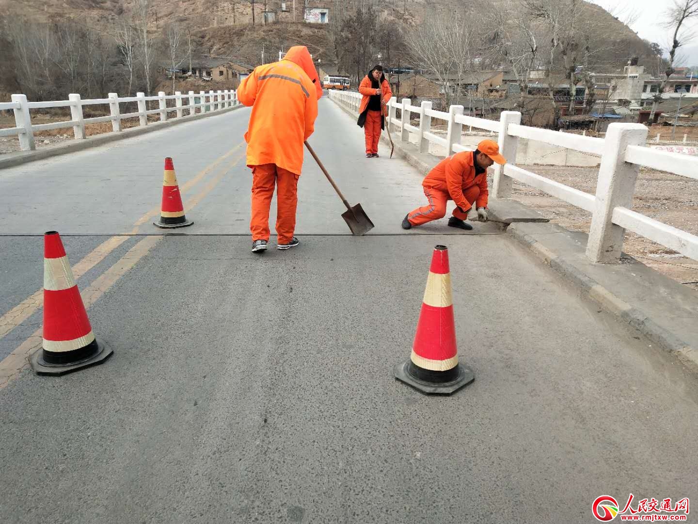 �����\���M�Еr �����ؼ�·��·�B(y��ng)�o�˞����غ�