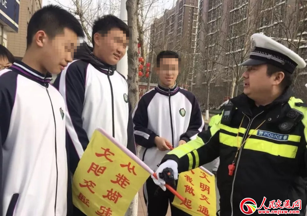 �ӱ����ݣ�����(ji��)���g���������Ͻ��^ �H���w򞽻ͨ�f(xi��)�܆T