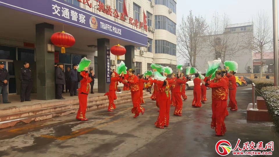 �ӱ���ꀣ���������� (li��n)�g�[Ԫ��