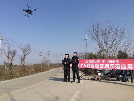 ȫ��(gu��)�ׂ�(g��)5G�ǻ۽�ͨʾ����(y��ng)��ϵ�y(t��ng)�ڳɶ�����