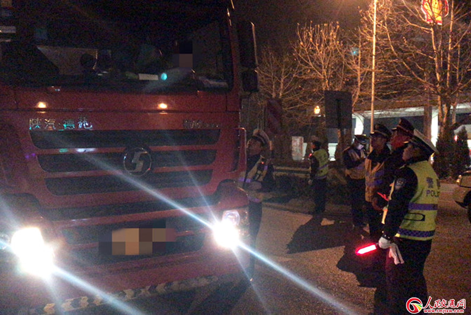 ɽ�|�Ͳ��������� ������һ̖(h��o)�����нy(t��ng)һ�Є�(d��ng)�ב�(zh��n)���