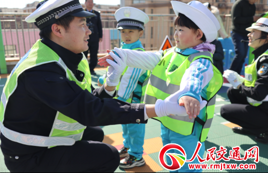 �|����ꖡ�������ͨ��ȫ���v�F(tu��n)�����M(j��n)������ǅ^(q��)�ӏ�(qi��ng)�׃���ͨ��ȫ����