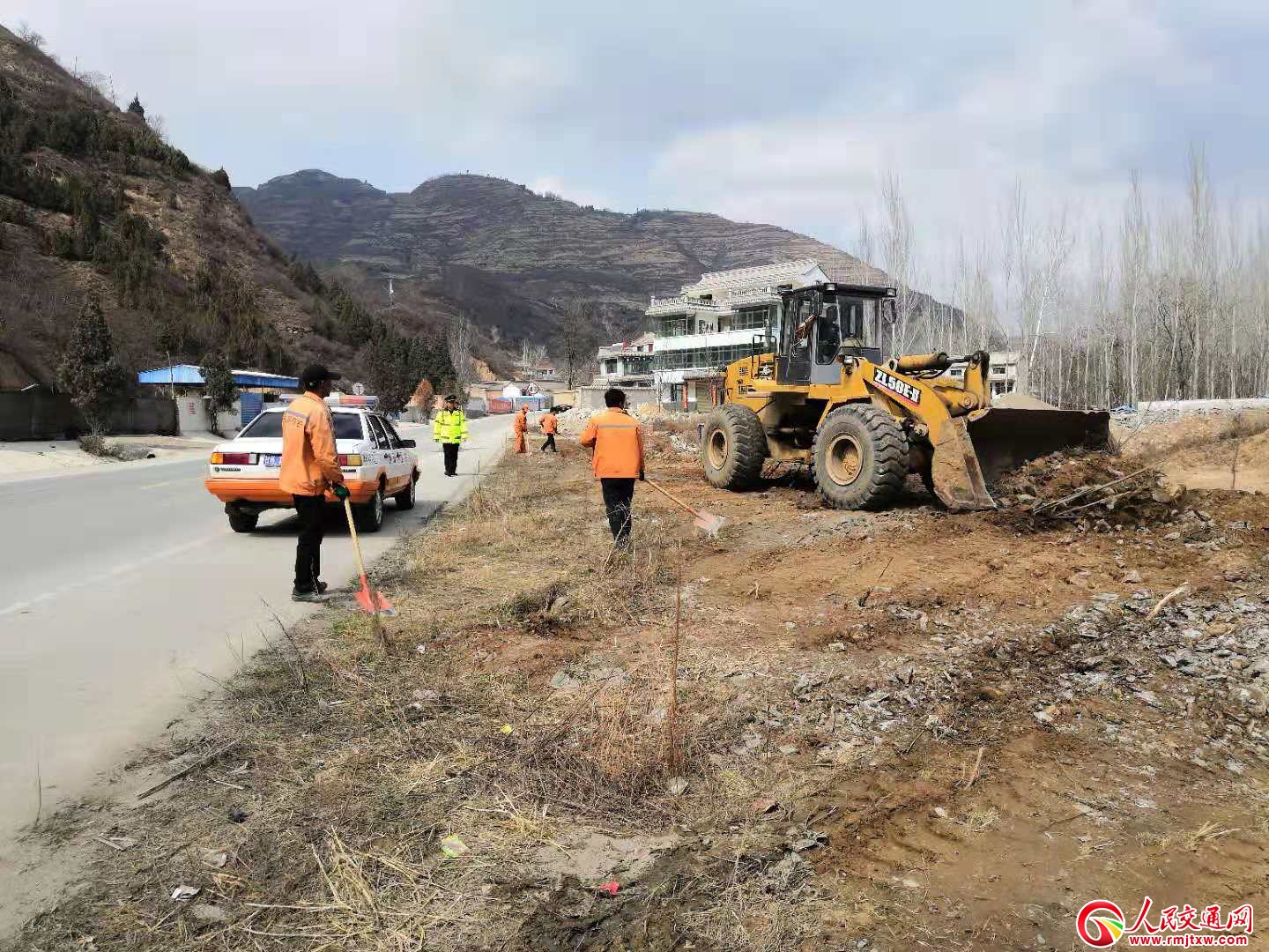 ���C��ɽ��·��(li��n)��·�����T(m��n)�_(k��i)չ·��h(hu��n)����(zhu��n)�(xi��ng)����