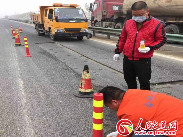 ���՝}�Ϲ�·�־�̎��105����·�没��