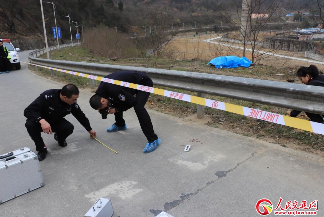 �����������Ҵ���  һ���O(ji��n)���i���惴