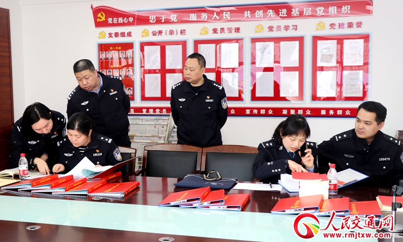 ���ϳ����й����ֶ���(d��o)�M�z��ָ��(d��o)����ֱ��һ���(du��)���ν������h������