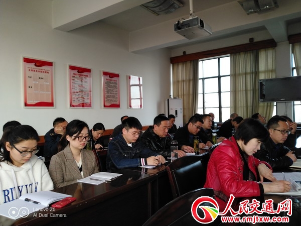 ���՝}�Ϲ�·�־��J��W(xu��)��(x��)؞�ء��ɕ�������