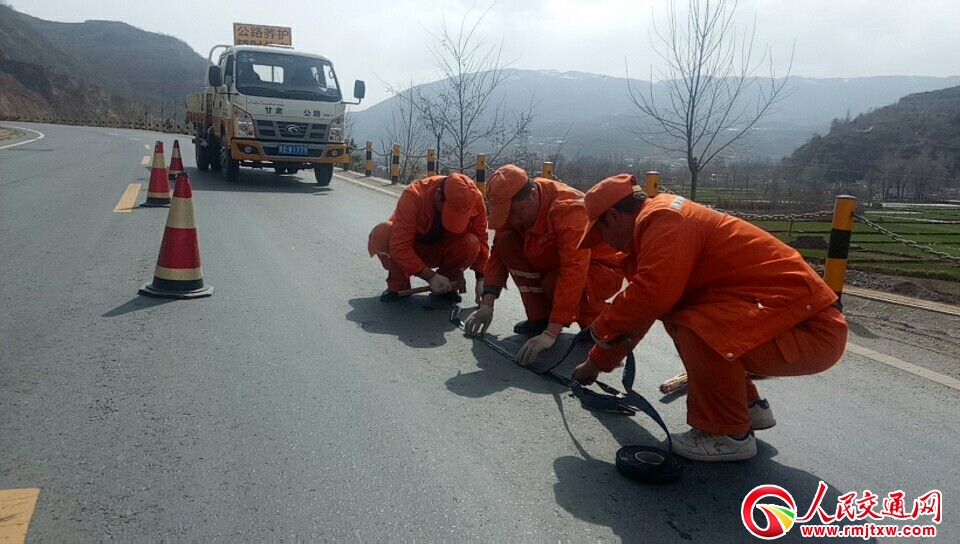 ���C��ɽ��·��ʹ�������N�p����̎��·�没��