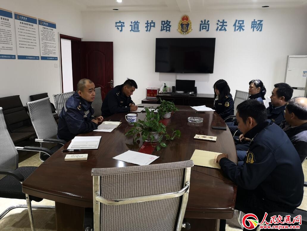 ����Ƽ�l(xi��ng)����·��֧�һ��꠶�벢�e �����_չ�ߺڳ�����헶�����������и