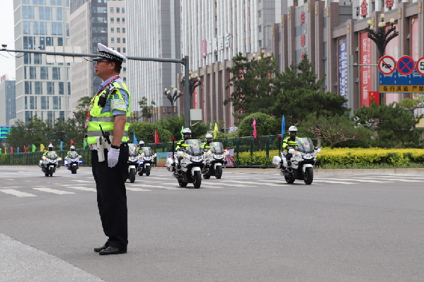 �ຣ�����A�M���