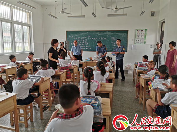 ���Kʡ��h�������M(f��i)վ��ȫ�����M(j��n)У�@ ��(��i)�ľ�ٛ(z��ng)ů����