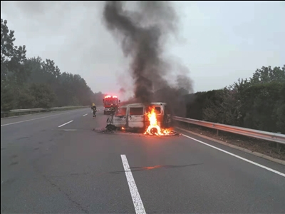 ���ٹ�·�����܇ͻȻ���� �C(j��)��˾�C(j��)10����ɹ��Ծ�