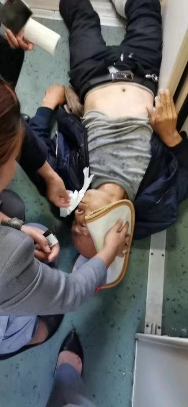 ������Ů�z����܇(ch��)���ˣ��b�����c��ٝ�u(y��)