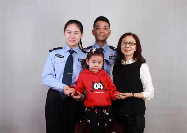 �È�(ji��n)��(qi��ng)��(sh��)��(xi��)���싌����ƽ������ �����Ĵ��������־�ָ�]���������񾯄�Ρĸ�H���wӢ