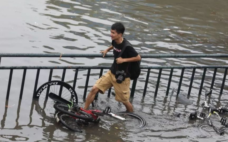 ӛ�߹�(ji��)20�꣺���д�͸�r�g������