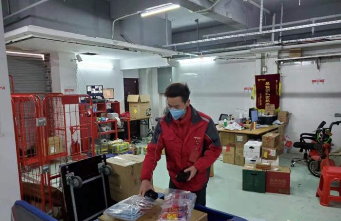 �߽����ؿ��f�T���҂�?c��)ڹ?ji��)�����B�S�D(zhu��n) ��ҾͿ������߄�(d��ng)