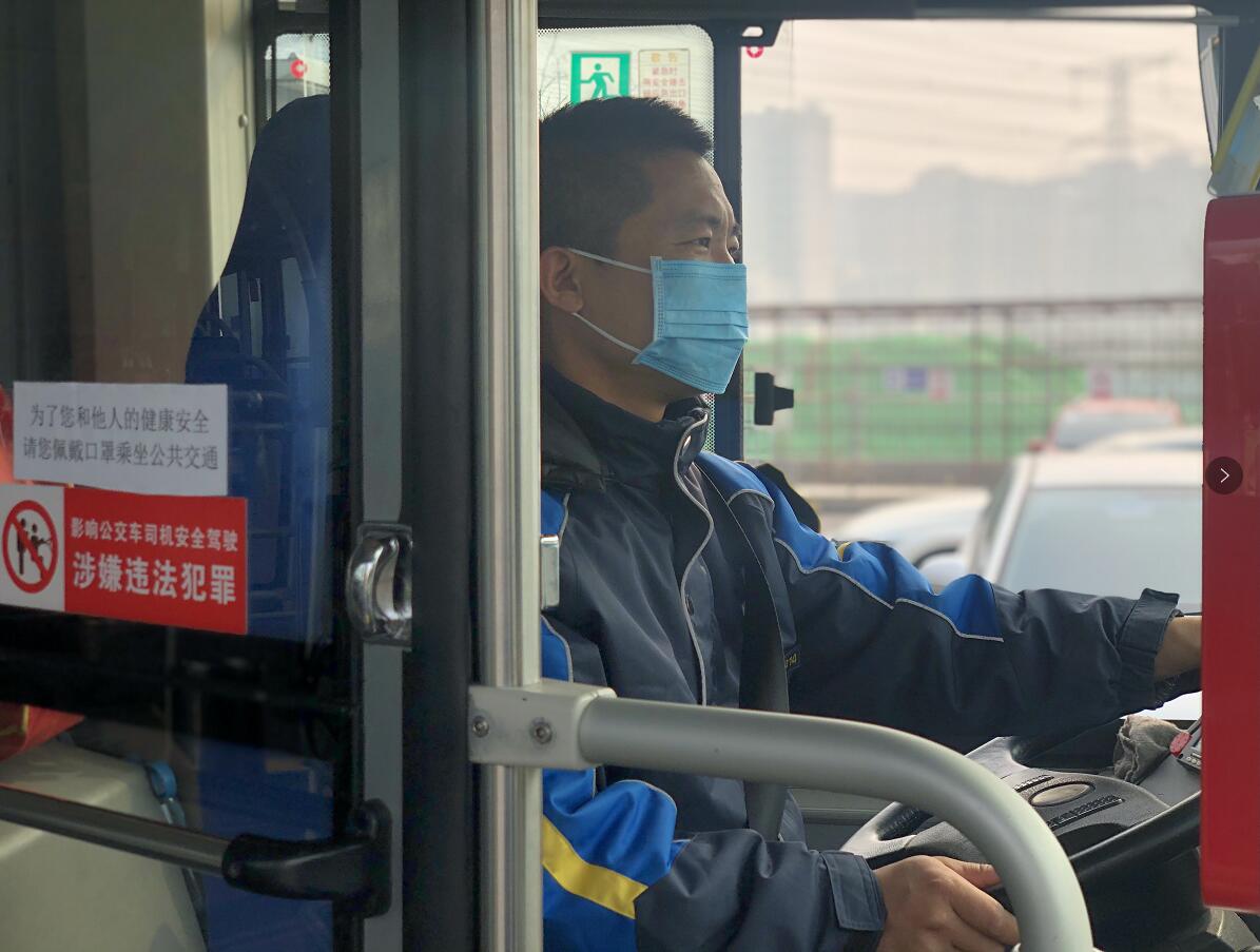 ���۲���ɫ�����ڹ���һ����(zh��n)��