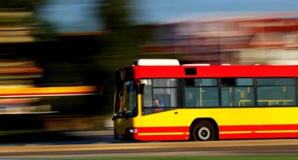 �˹�����13�˸�Ⱦ���о��Q�¹ڲ��������]���{(di��o)܇(ch��)���ɂ�4.5��