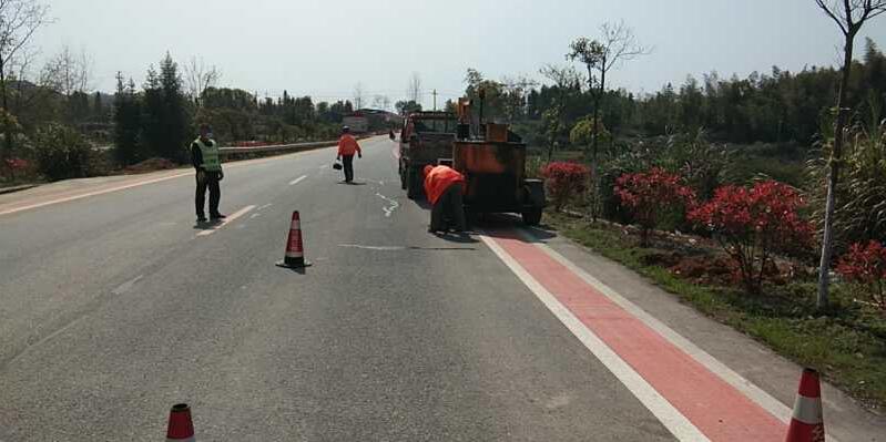 ����������˹�·�־֓�ץ�r(sh��)�C(j��)��(sh��)ʩ�r��·���p