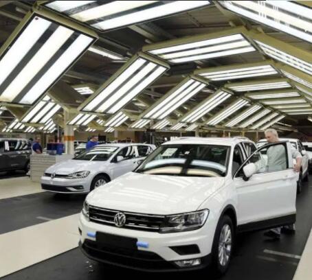 ������Ӱ��P(gu��n)ͣ��܇���S ��ɚW��1400�f�˾͘I(y��)���y