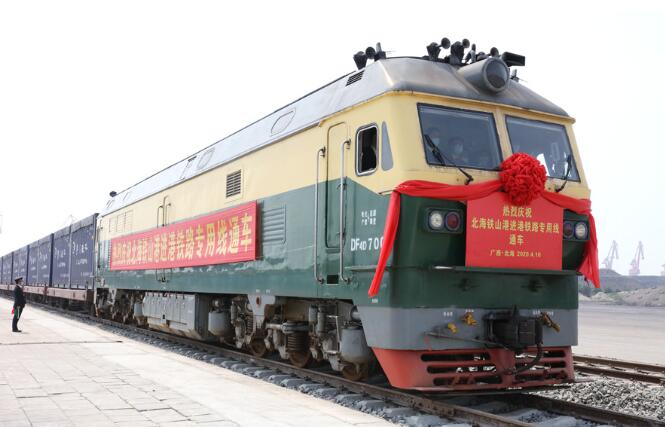 �Fɽ���M���F·���þ�ͨ܇ �򺣽�(j��ng)���������}