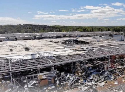 �����L�ݚ������A�{�������S �������S���܇���ܠ��B